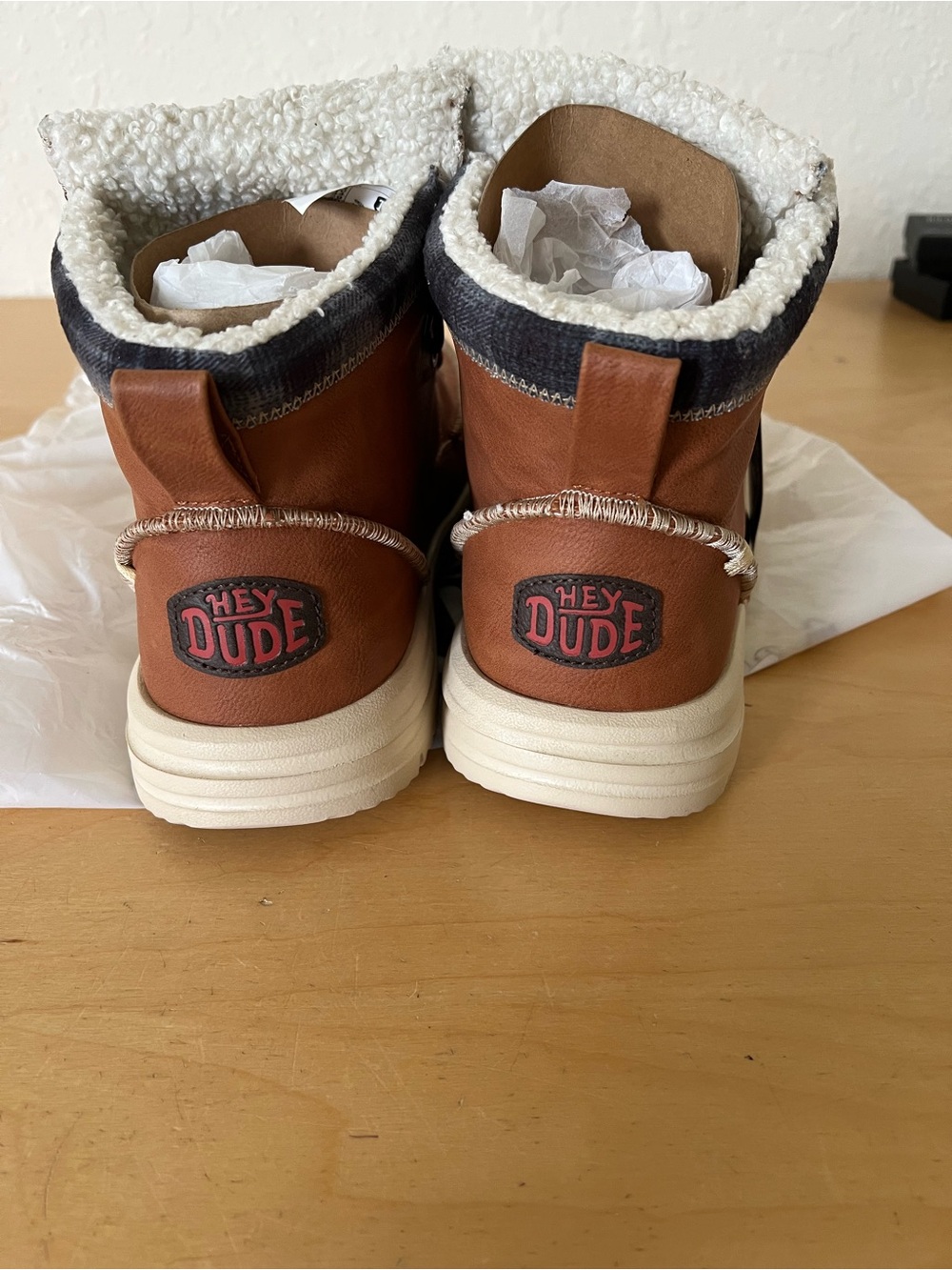 Hey Dude Bradley Classic US11 water repellent Tan Brown Lace-Up Chukka Boots - Picture 5 of 11